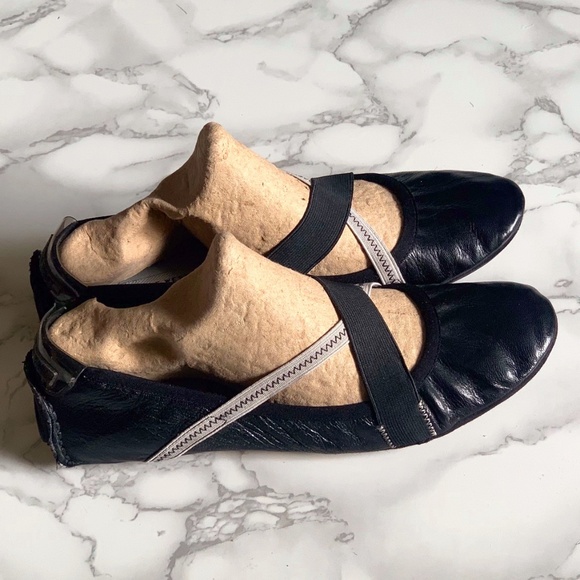 Nine West Women's Foldable Portable Flats Style Shoes with X-straps SIZE 7M - Picture 1 of 13
